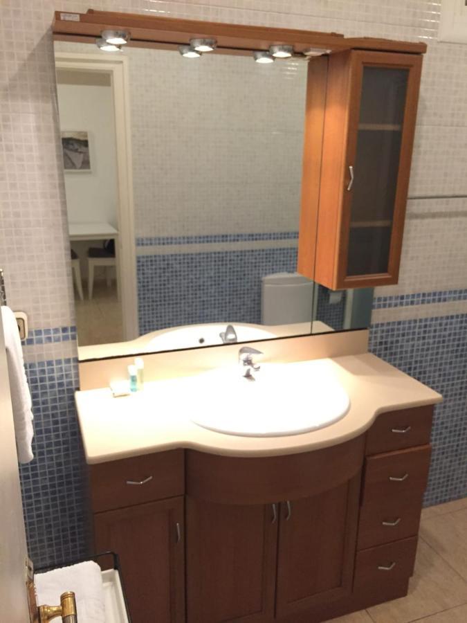 New! Apartment In Sarria Near Metro Barcelona Kültér fotó