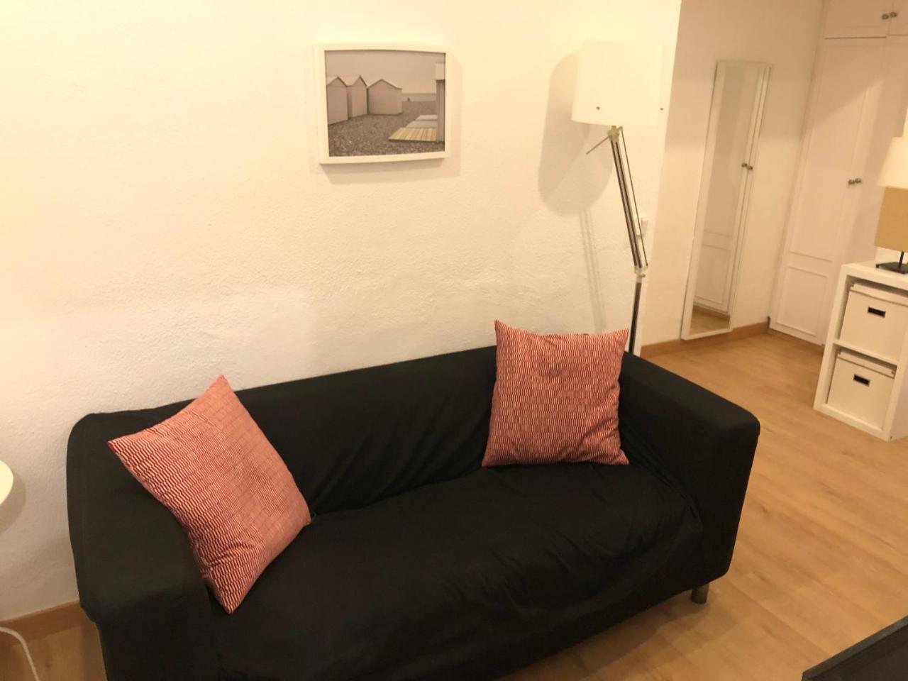 New! Apartment In Sarria Near Metro Barcelona Kültér fotó