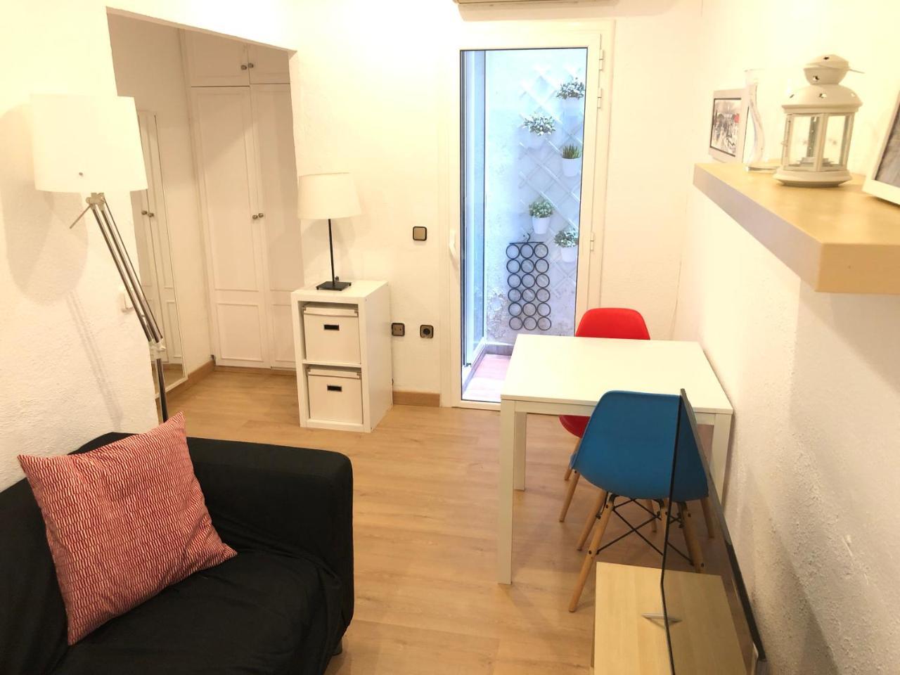 New! Apartment In Sarria Near Metro Barcelona Kültér fotó