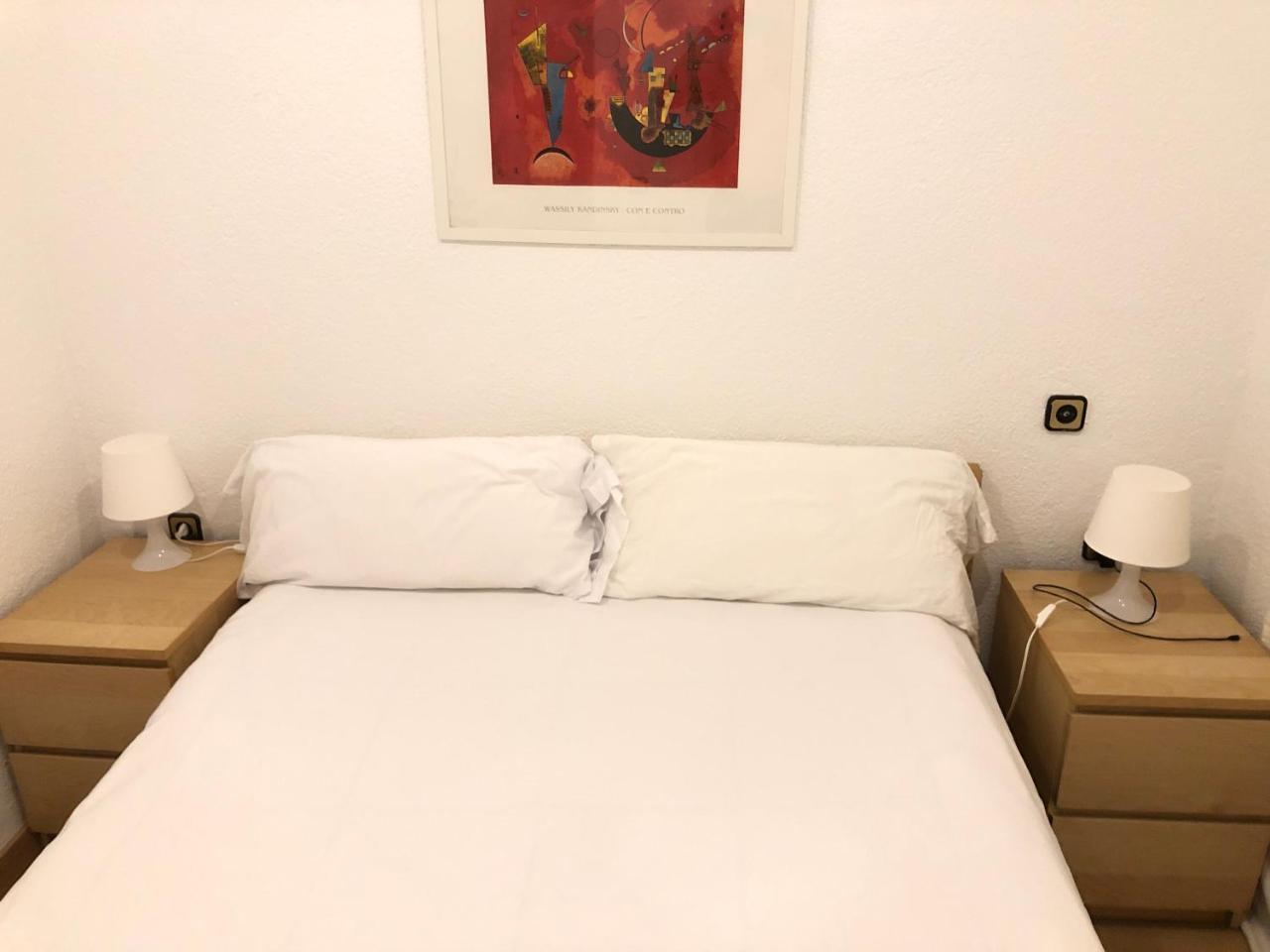 New! Apartment In Sarria Near Metro Barcelona Kültér fotó